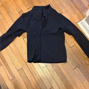 lululemon athletica Men's Black Lightweight Zip Jacket
Ripstop fabric (bowline)